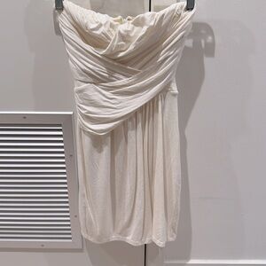 Sexy bandeau dress with option for straps!